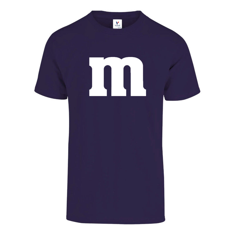 Playera KreaLab M&M para caballero, diseño nuevo, con estampado de M&M en color vibrante, vista frontal de la camiseta.