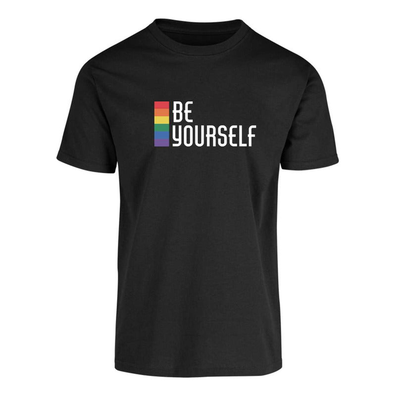 Playera unisex LGBT+ Be Yourself de KreaLab, diseño colorido que promueve autenticidad y diversidad, vista en la imagen.