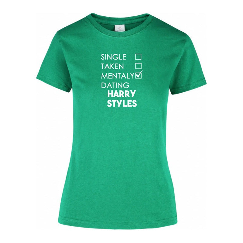 Playera KreaLab Harry Styles One Direction para dama, diseño moderno y cómodo, en color neutro y corte casual.